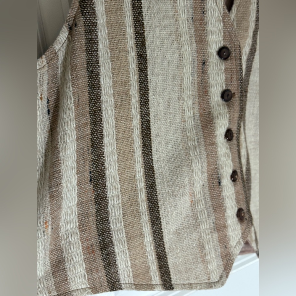 Button-Down Vest, Wool Mix - Picture 6 of 13
